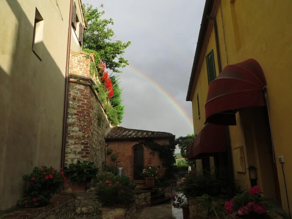 Hotel Il Conte Matto Trequanda Esterno foto